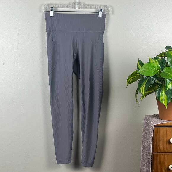 NWT Old Navy Active Powersoft High Rise Gray Leggings with Pockets Size Small - Picture 2 of 10